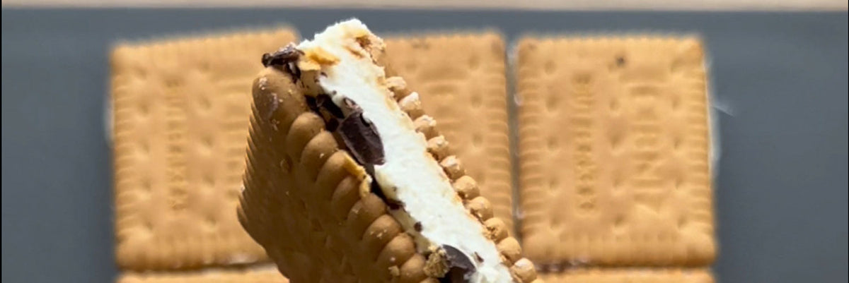 SandwichEis_FP_Huettenkaese_1500x500_SF